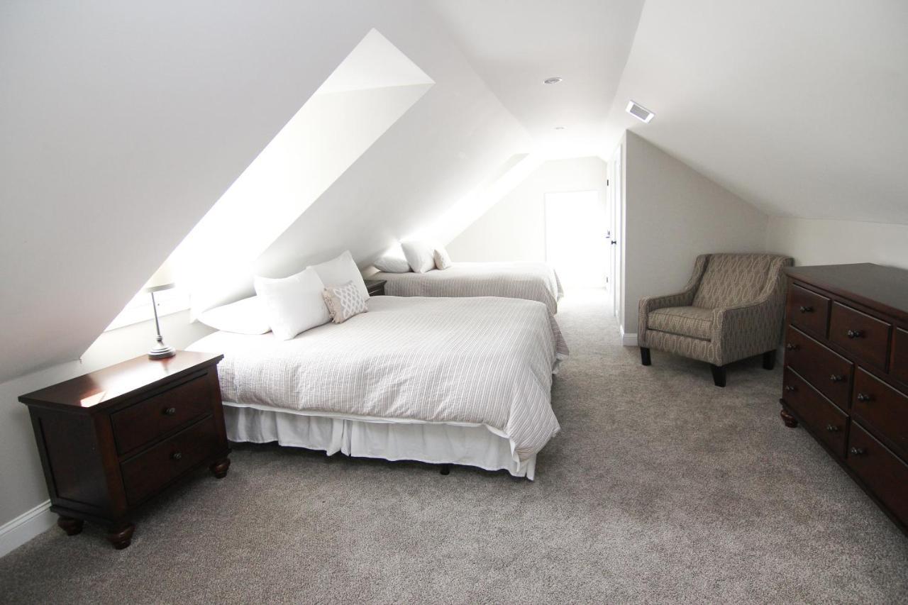 Two Bedroom With Lake View 沃尔夫伯勒 外观 照片