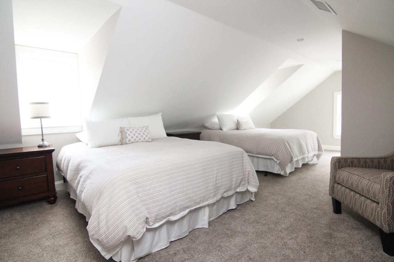 Two Bedroom With Lake View 沃尔夫伯勒 外观 照片